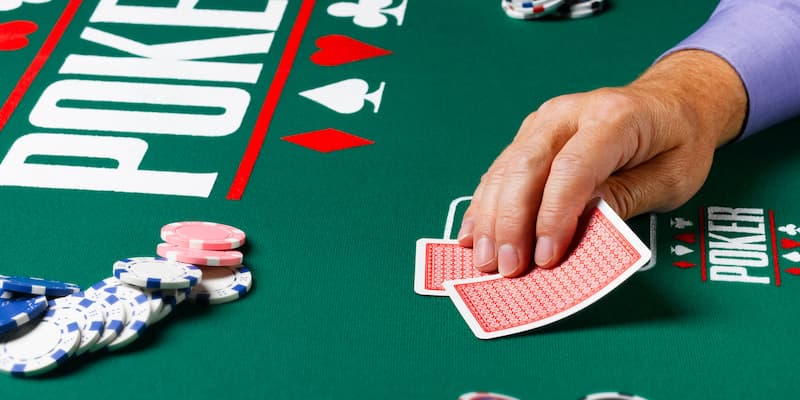  ván bài poker đổi thưởng 